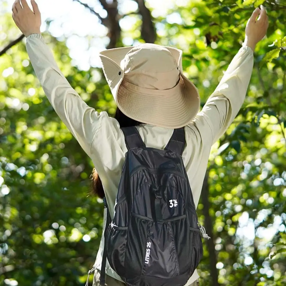 調節可能なストラップ付き折りたたみ式バックパック、大容量登山バッグ、ハイキングデイパック、防水小型バッグ、超軽量バックパック