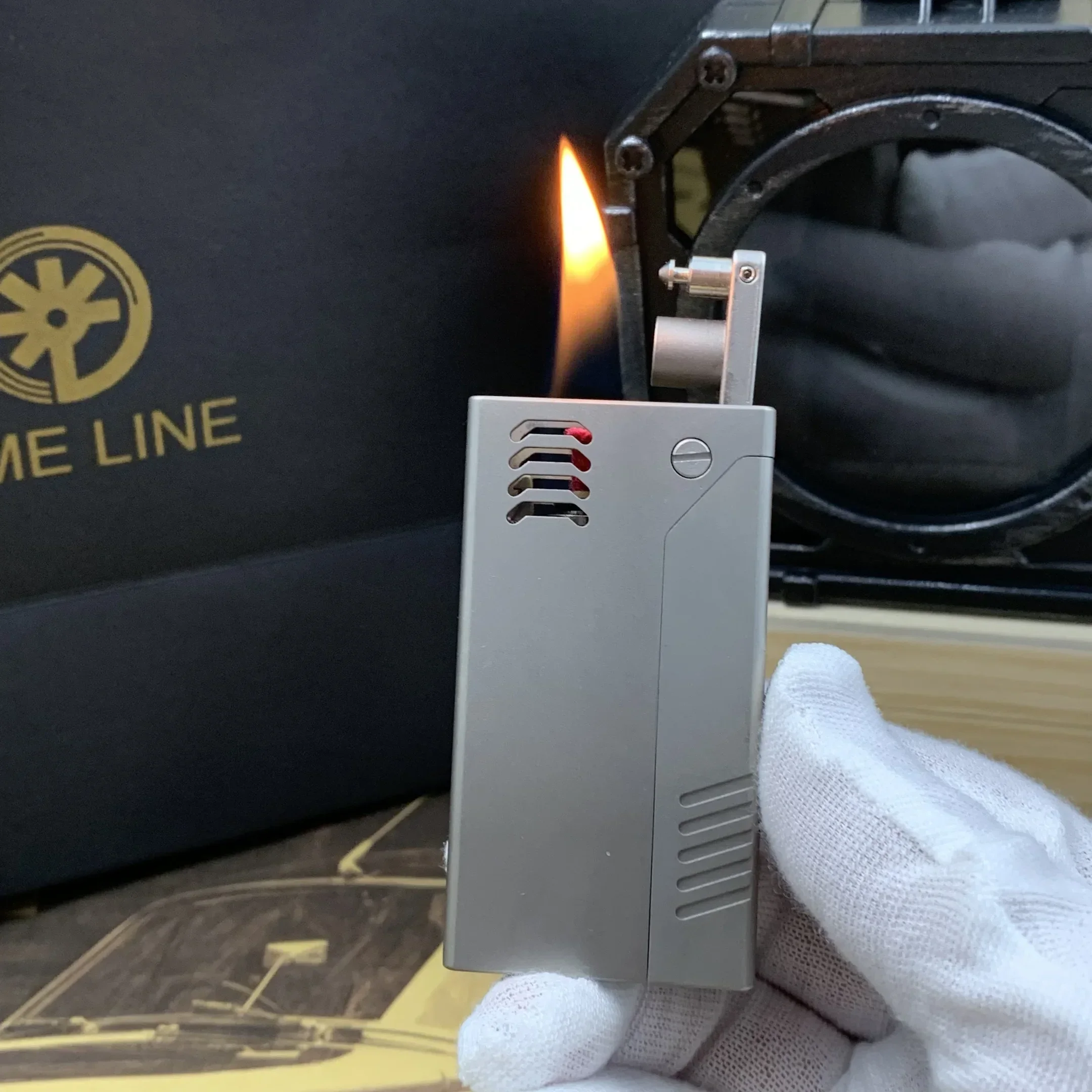 2025 Titanium Mechanical Feel Kerosene Lighter Exquisite Smoking Fuel Lighter Stress-Relieving Collectible Gift-Level EDC Tool