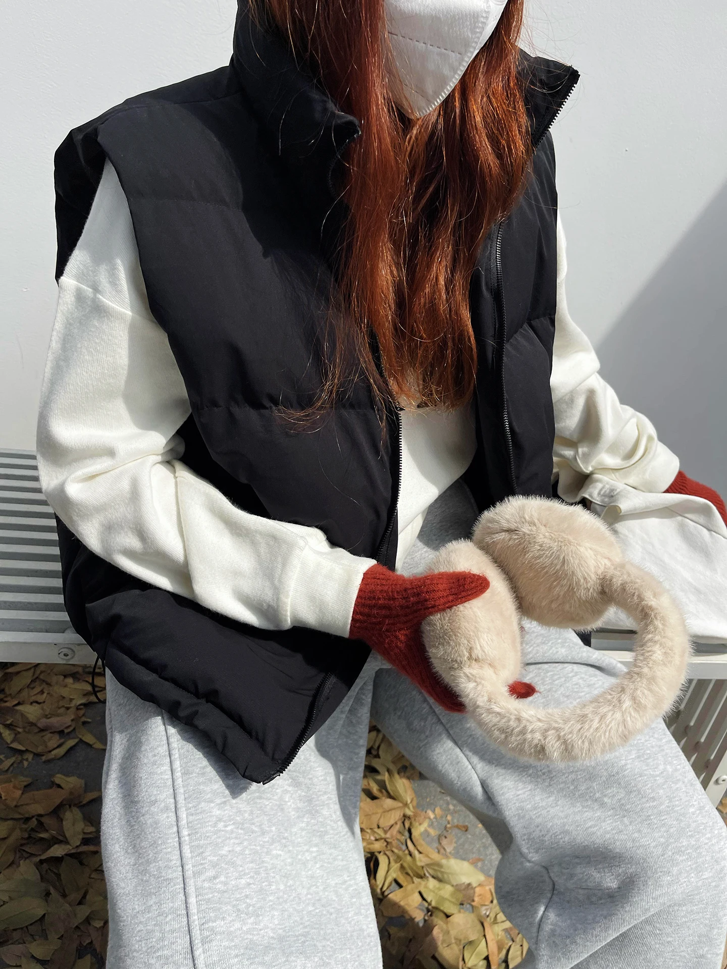 

Женский пуховый жилет, новинка 2025, осенне-зимняя верхняя одежда, свободные шнурки, повседневный цветной теплый наполнитель, длинная молния