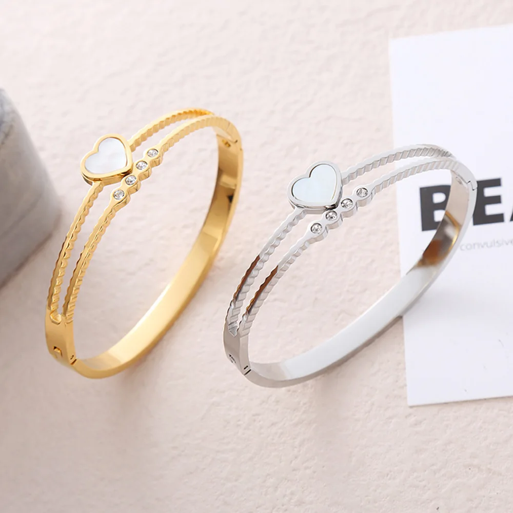 

High-grade zircon gold-plated love bracelet, silver brick bracelet for women, peach heart shell bracelet, girl gift