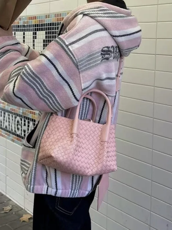 

Hanrted Woven Basket Handbag 2025 Spring Summer New Sle Commuter Versatile Single oulder Crossbody Bag Soft Handle