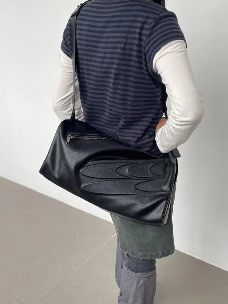

Crnenter Bla Leather Toast Logo Slant Crossbody Bag Single oulder Bag for Women PU Artificial Leather Handbag