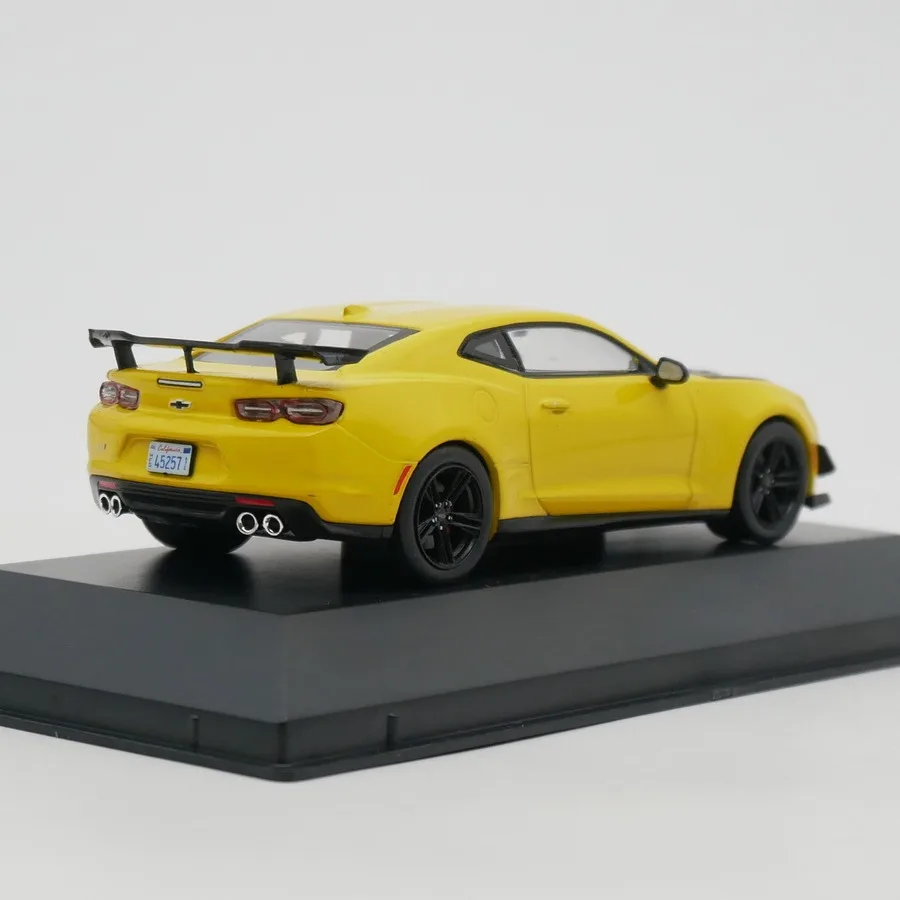 1:43 Scale Camaro ZL1 2019 Alloy Car Model Collection Ornaments