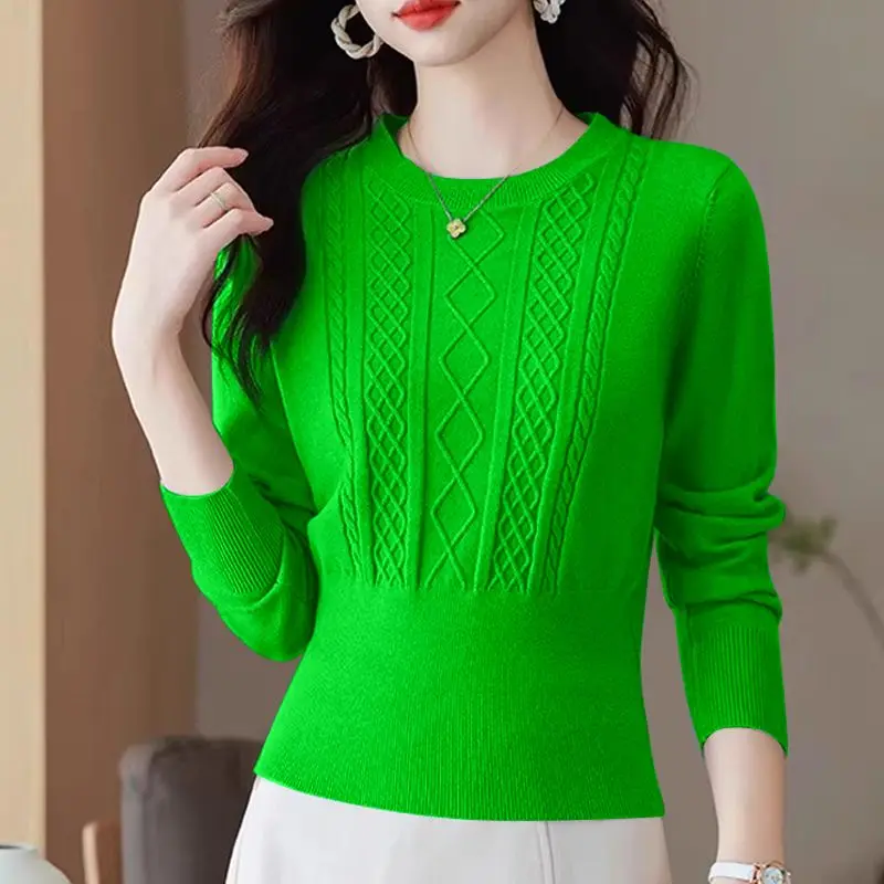 Round Neck Knitted Sweater Women's New Korean Version Fashionable Temperament High Waist Slimming Long Sleeved Sweater Versatile