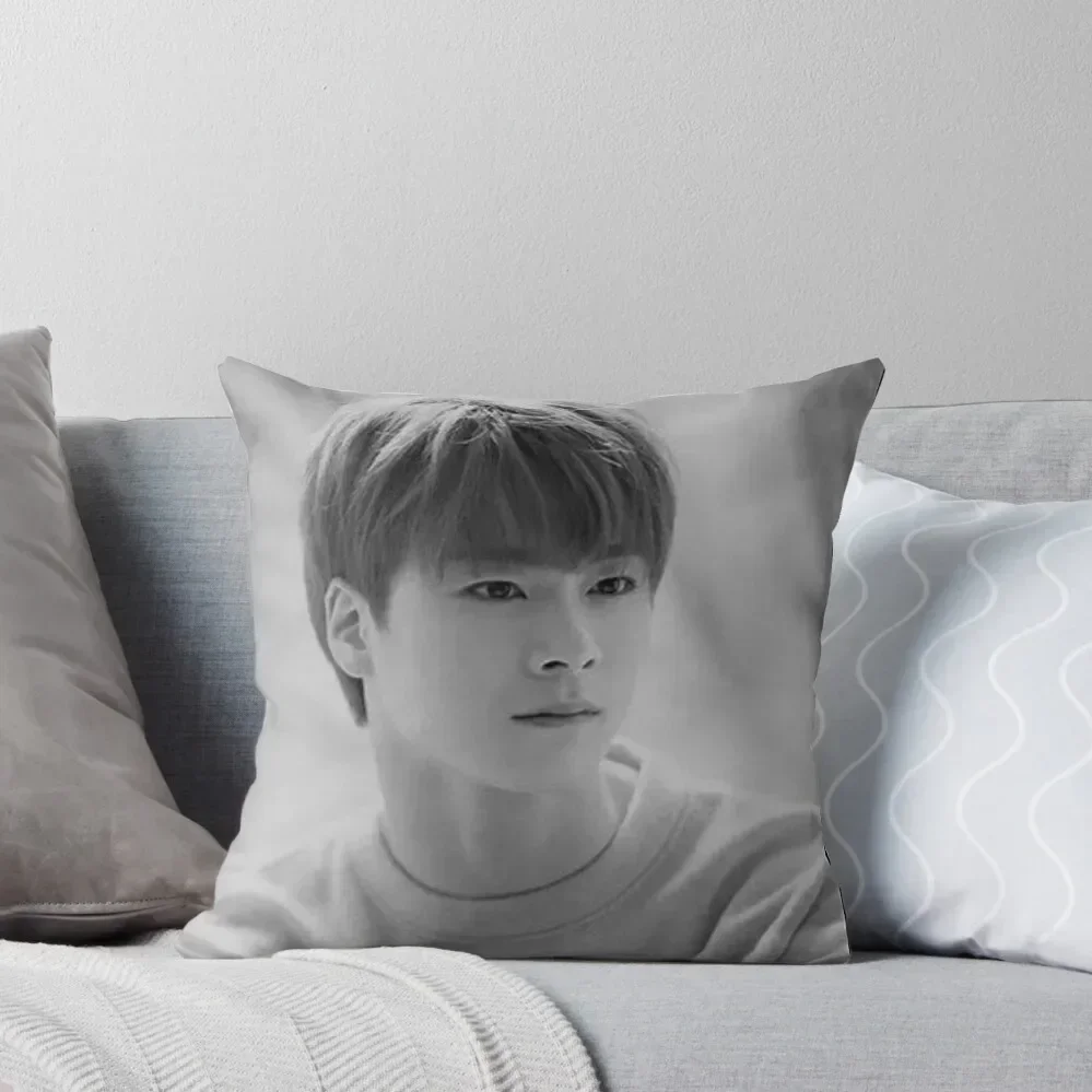 

Astro moonbin Throw Pillow Decorative Cushion Cover Pillowcases Cushion Covers Sofa ornamental pillows New year pillow