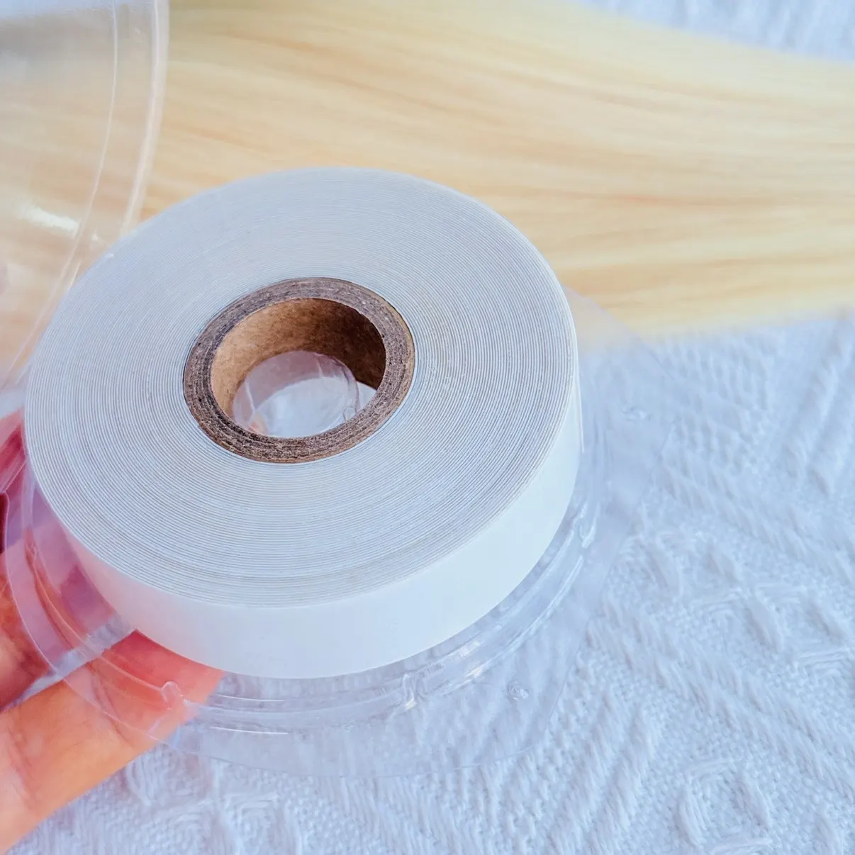 شريط شعر مستعار أسود على الوجهين مع غلاف خارجي - لاصق قوي للشعر مقاس 3/12/36 لتركيب الشعر المستعار