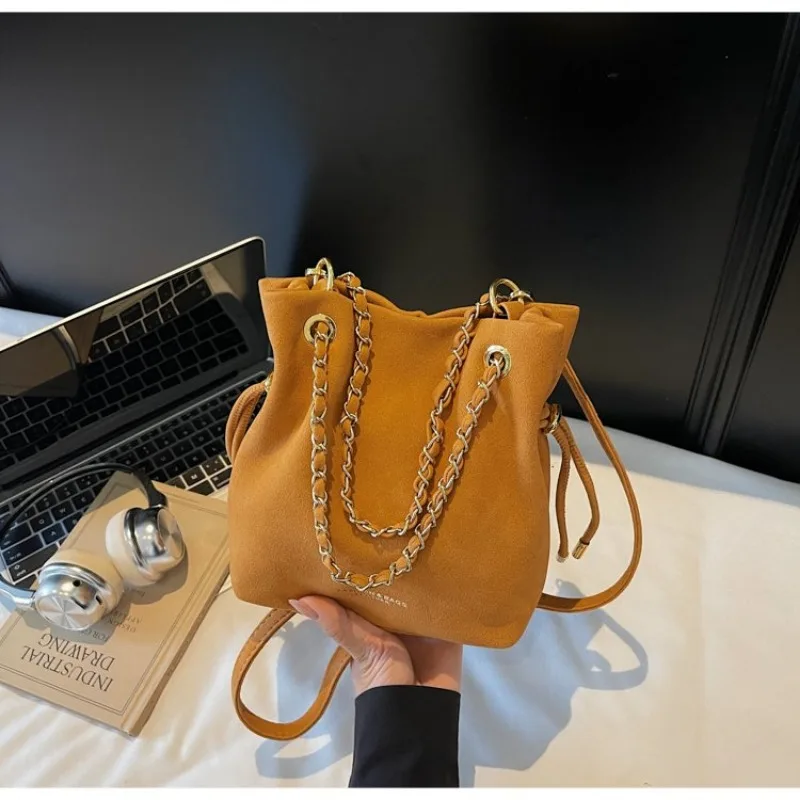

Women's Versatile Shoulder Bag Multiple Carrying Options For Different Occasions Adaptable Design
