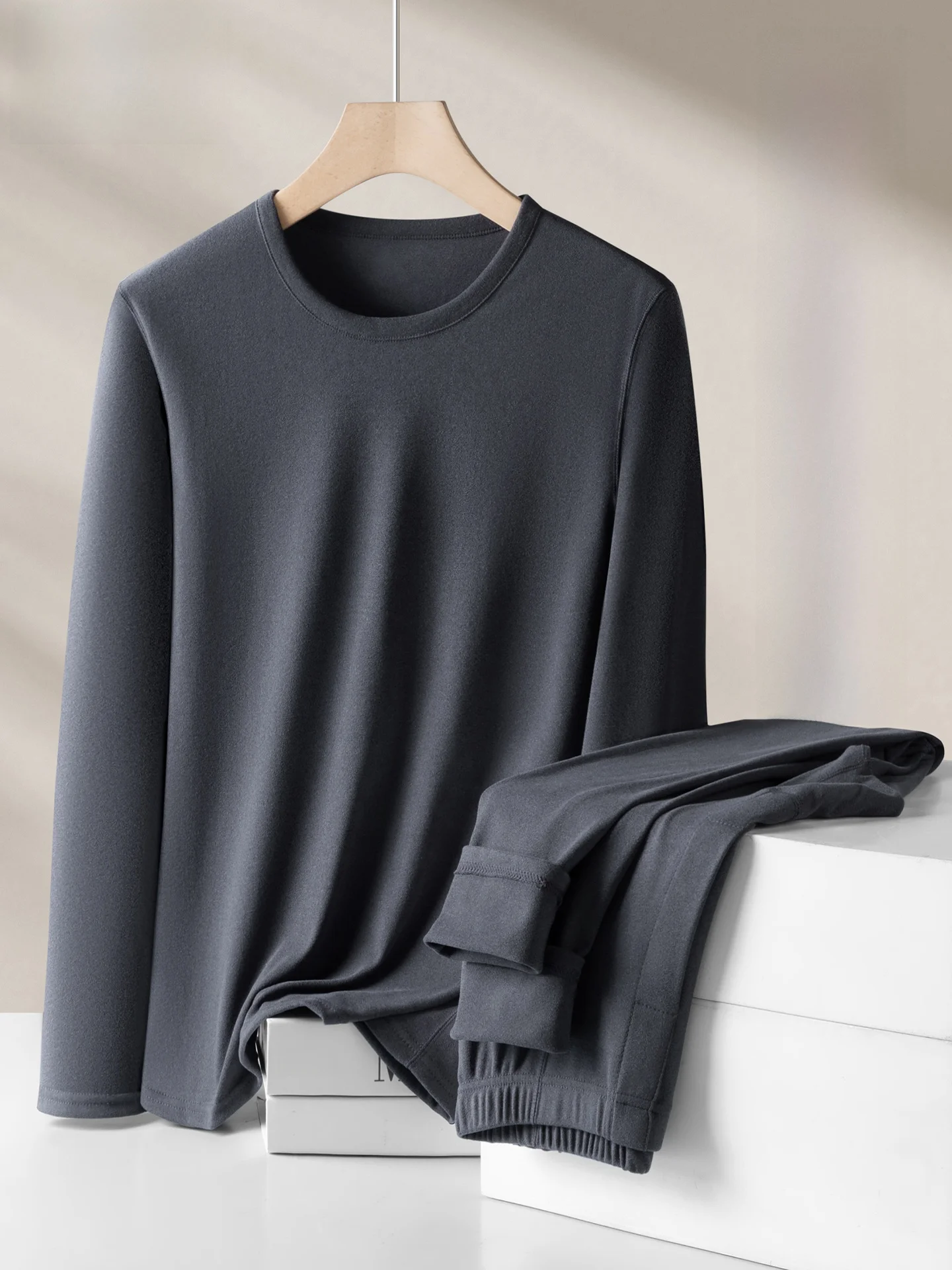 completo-termico-da-uomo-foderato-in-pile-caldo-e-imbottito-ideale-per-l'autunno-e-l'inverno-composto-da-maglietta-e-pantaloni-stile-casual-in-fibra-di-poliestere
