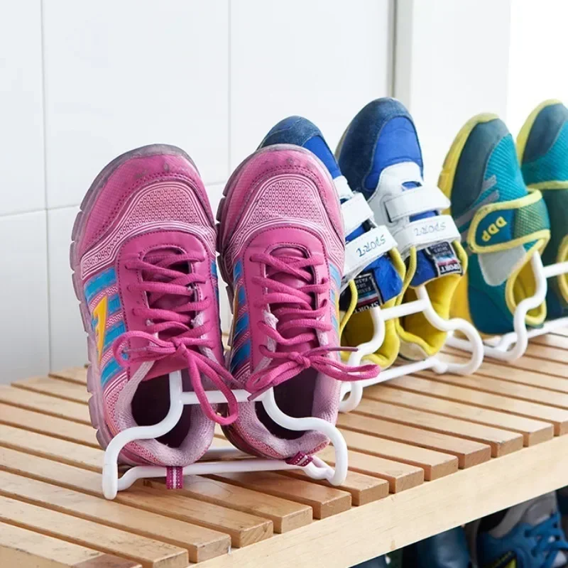 1pc Multifunctional Hanging Shoe Organizer Space Saving Drying Shoe Holder for Kids Household Entryway Storage Rack view 4