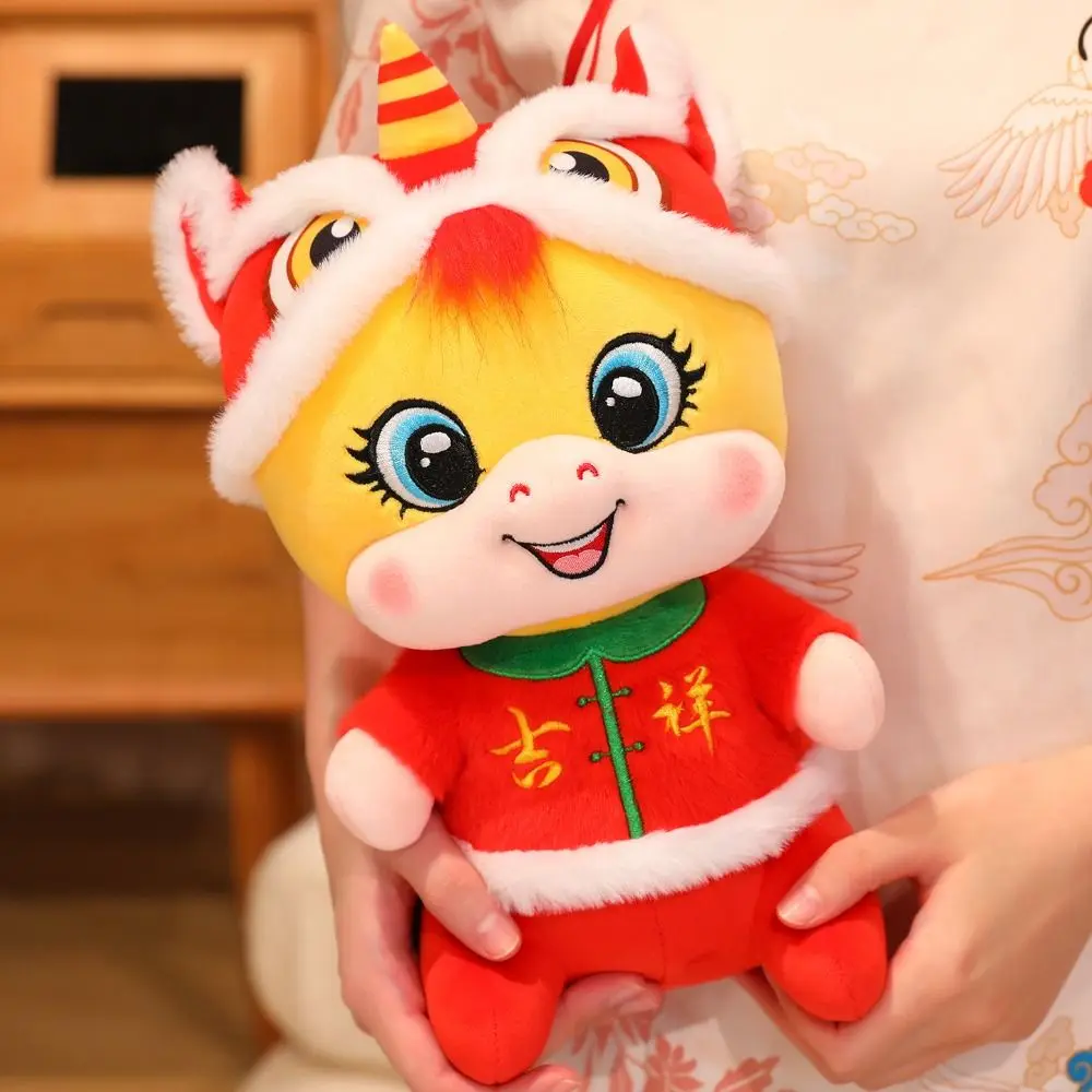 Cheval en peluche rouge de Style chinois drôle avec costume Tang, mascotte du nouvel an, Animal de dessin animé mignon, poney porte-bonheur, décoration de maison