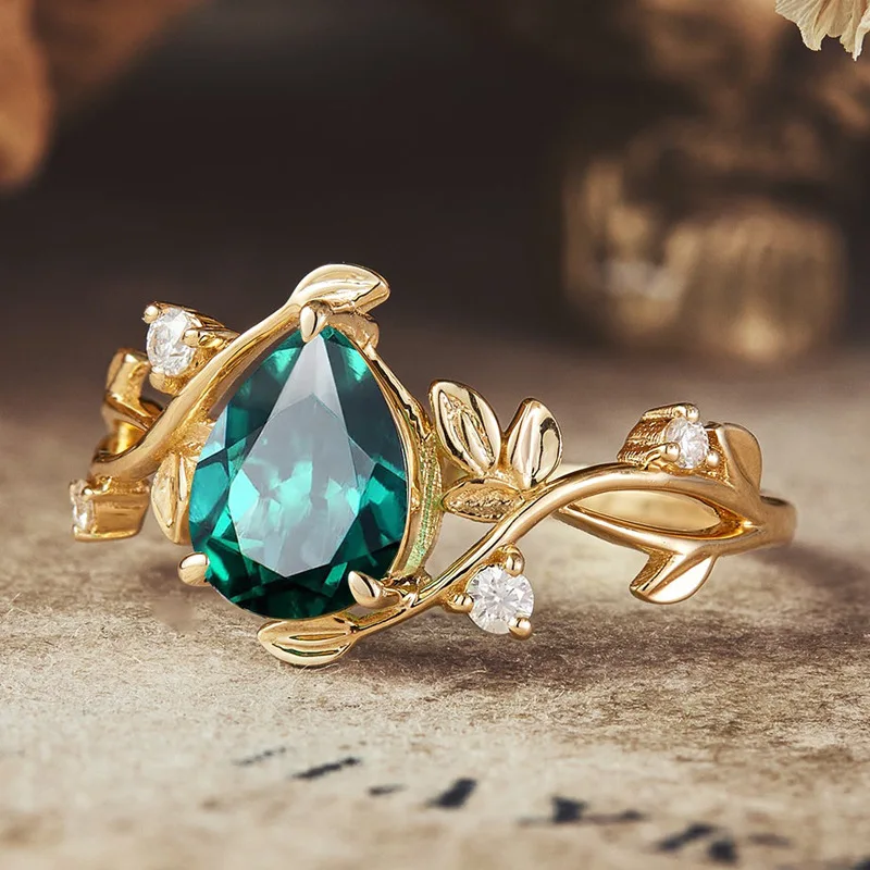 Palace Style Grandmother Green Water Drop Zircon Ring Fashion Plants Flowers Daily Versatile Confession Jewelry