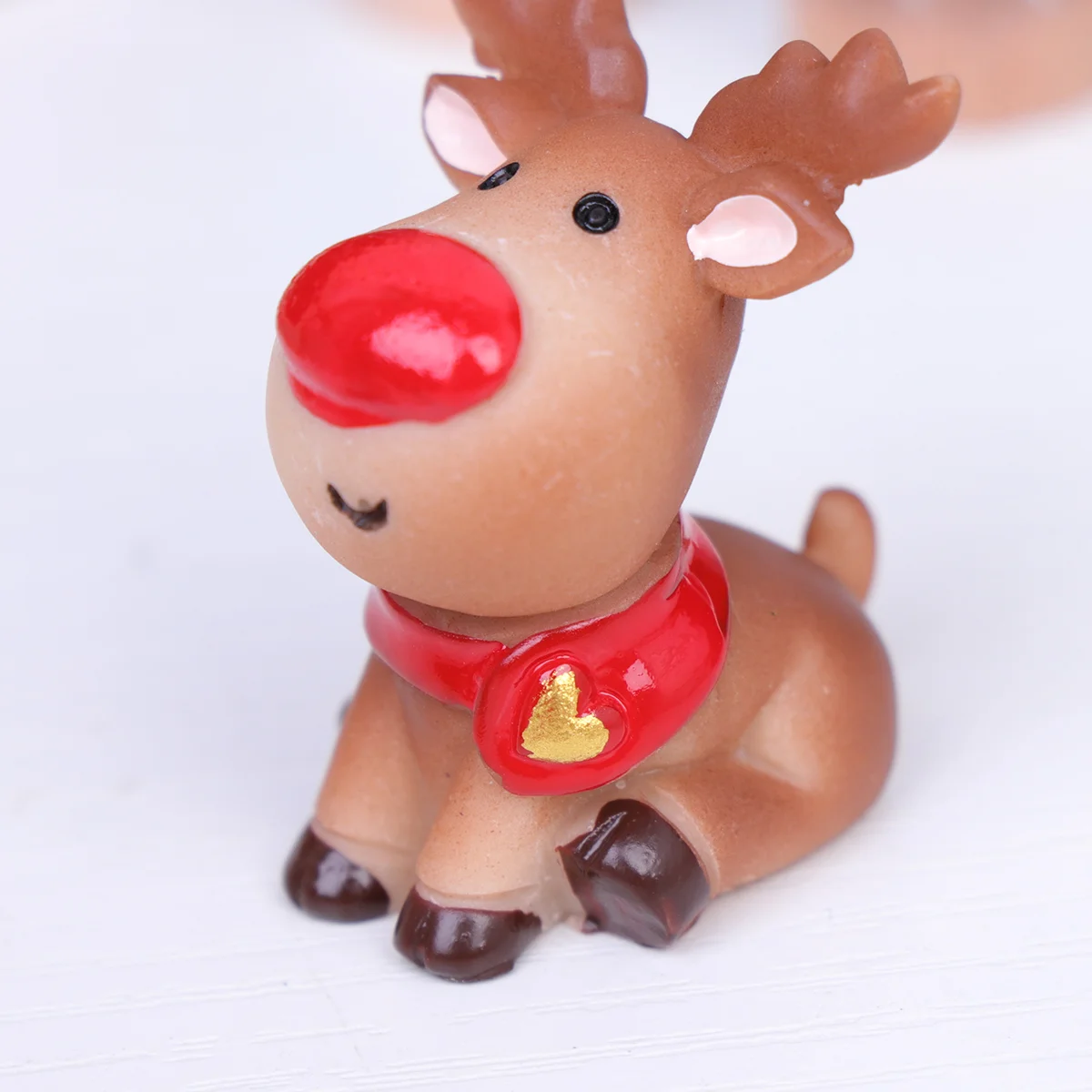 5 Pcs Reindeer Christmas Figurine Statues Silver Cake Decorations Soap Dispenser Child