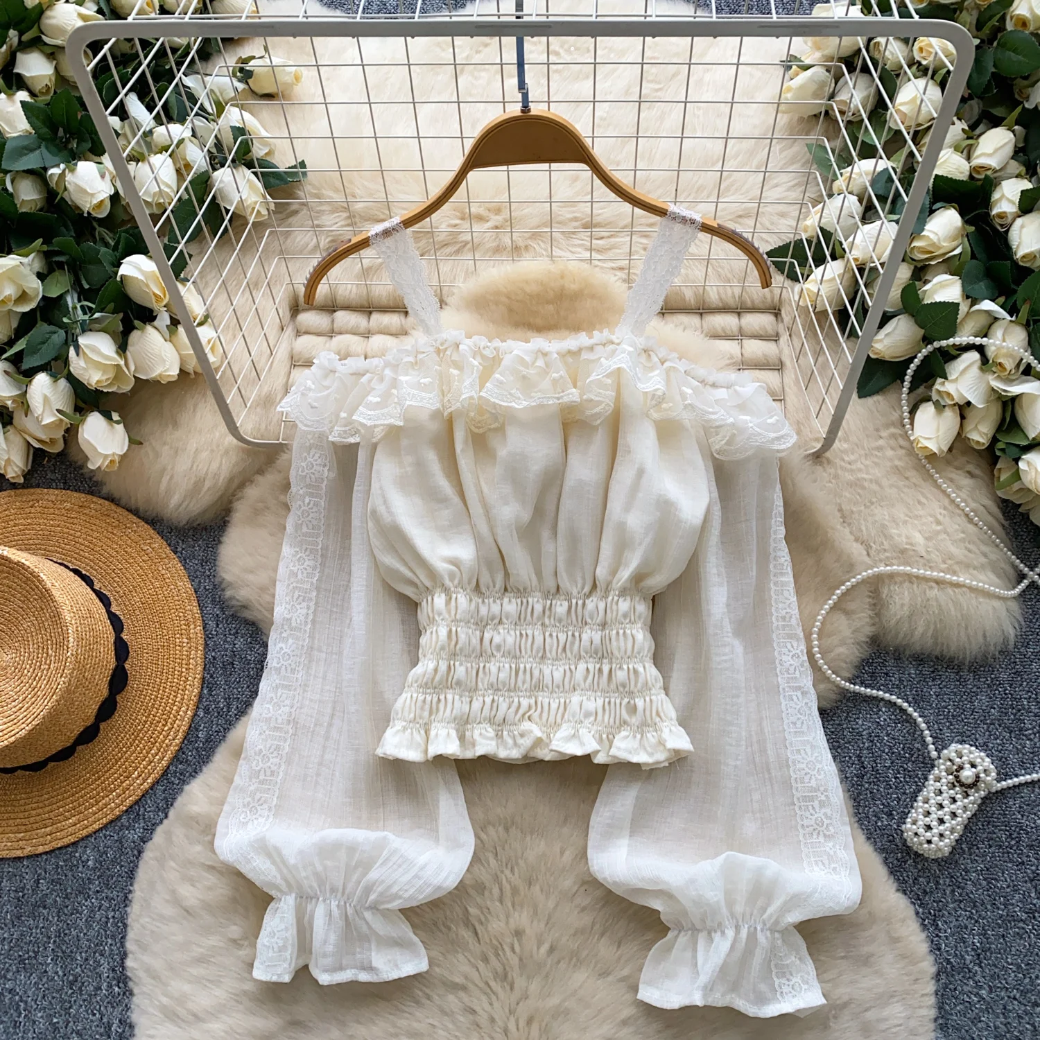 بلوزة أنيقة من الدانتيل الشيفون بأكمام طويلة على الموضة الكورية قميص الخريف القوطي الأنيق ملابس النساء