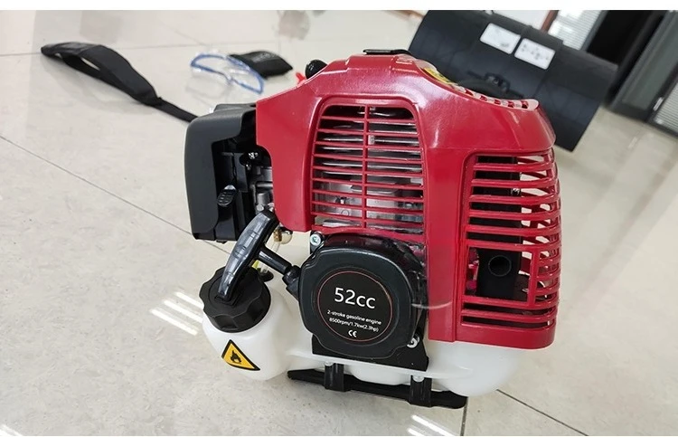 ماكينة تمشيط العشب الاصطناعية بالدفع اليدوي 2025 - أداة تمشيط العشب متعددة الوظائف - مكنسة عشب مثبتة على الجانب