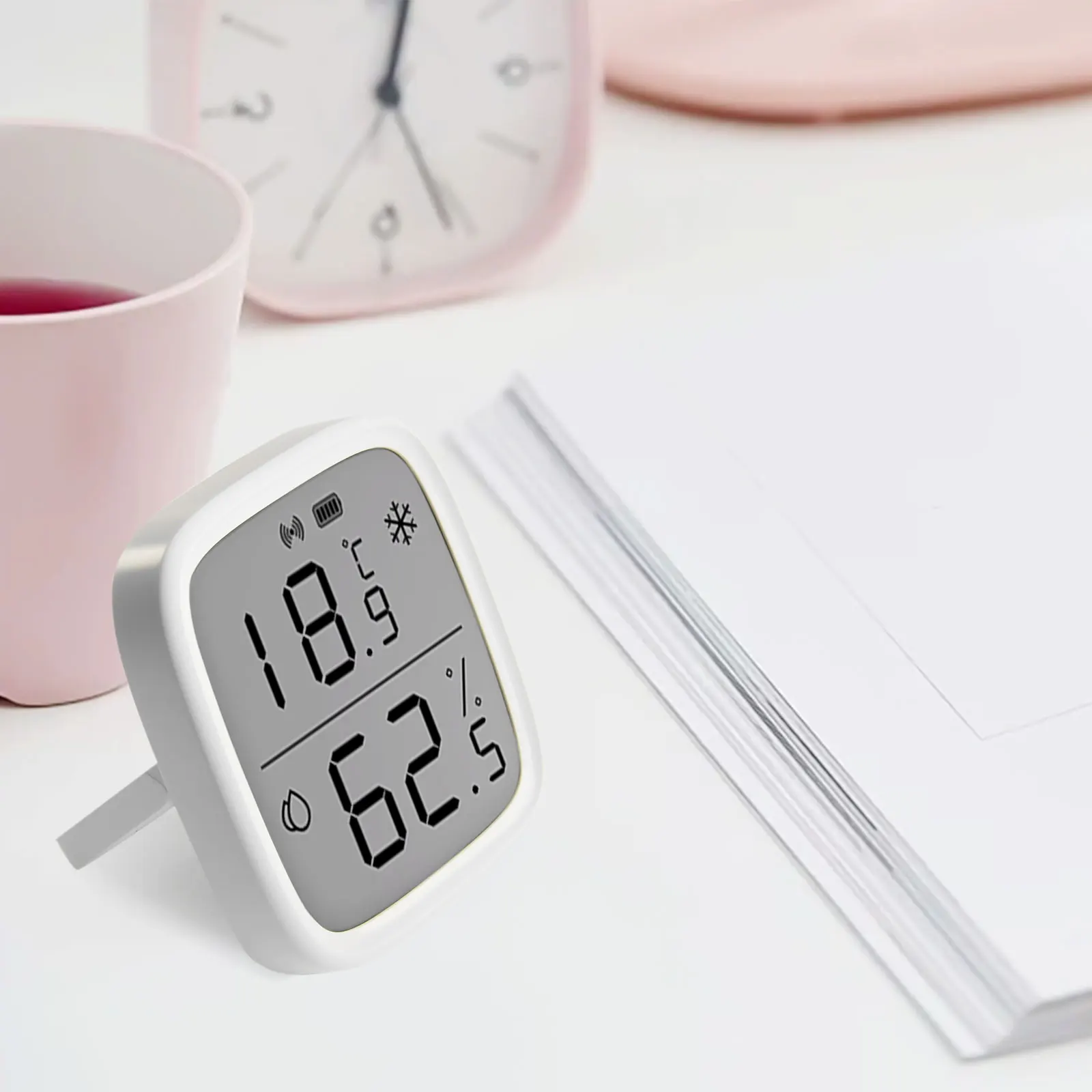 Humidity Monitor Color White Smart Humidity Sensor Temperature Accurate To 0.2 Historical Data Tracking Large LCD Display
