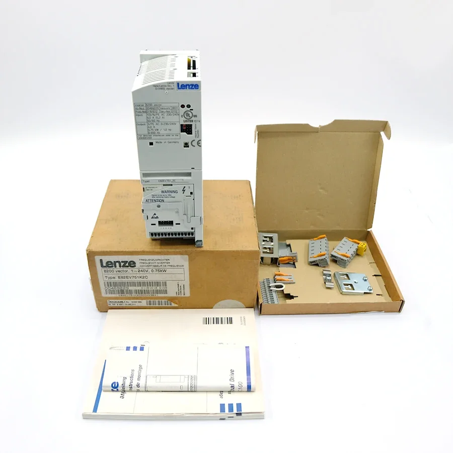 В Voorraad Lenz Evs9326-ekv004 Lenze E82ev751-4c040, Lenze 8200 Vector Frequentie Omvormer, Lenze Omvormer