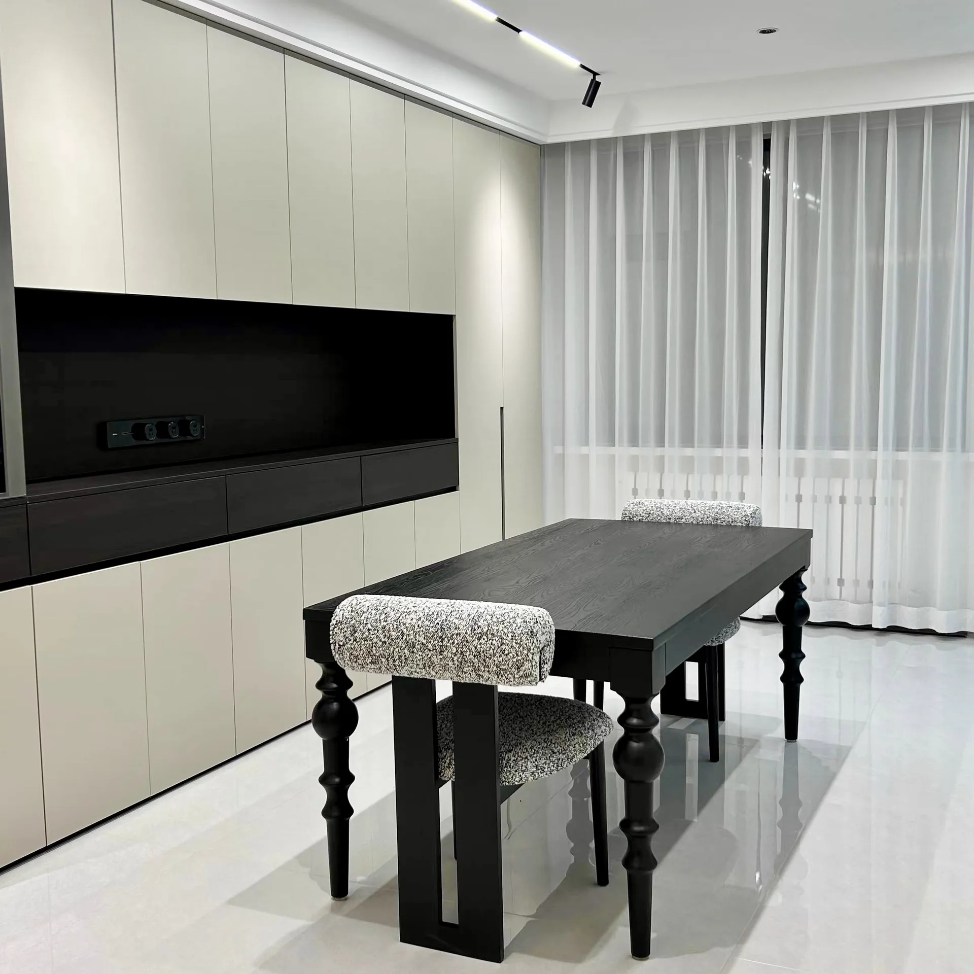 

Французский ретро-стол из массива дерева, простой черный стол в гостиную, старинный американский длинный стол