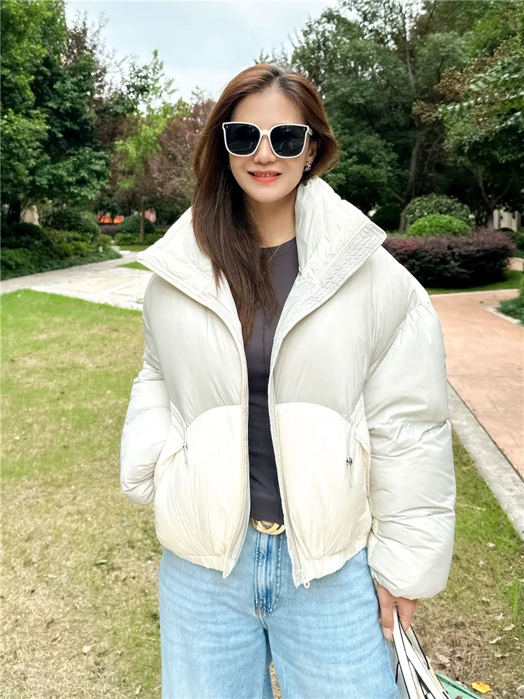 

Thiened ort down Jaet Women's Winter New 2025 High-End Age-Defng Faion Color Blo Stand Collar Small Size Coat