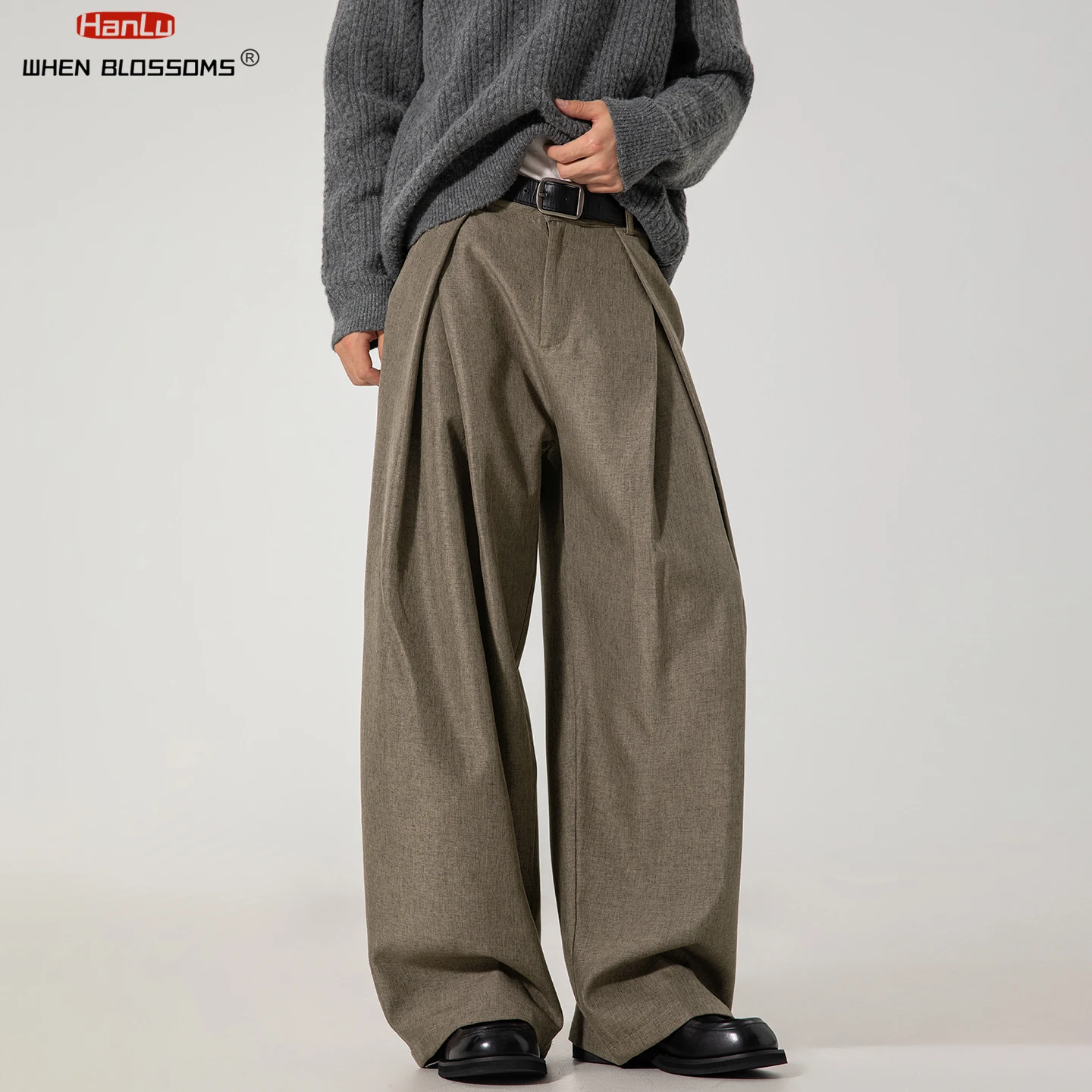 HANGLU 2025 Pantalones plisados cruzados para hombre, corte relajado, pierna recta, ropa de calle Vintage, pantalones casuales de oficina