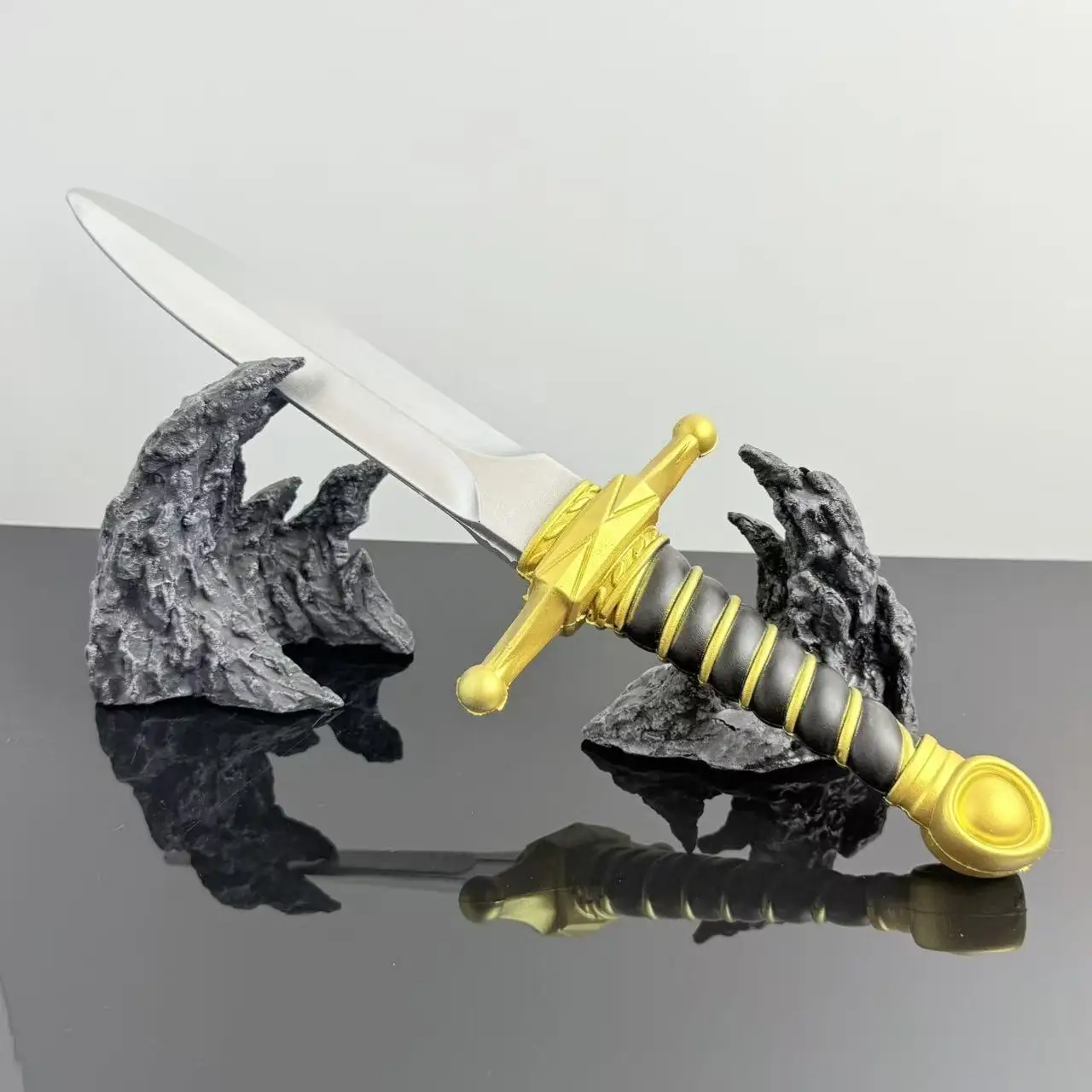 3가지 스타일 PU 나이프 코스프레 소품 서양식 짧은 폼 소드 수집용 게임 주변기기 야외 훈련용 나이프 안전 PU 소드 장난감