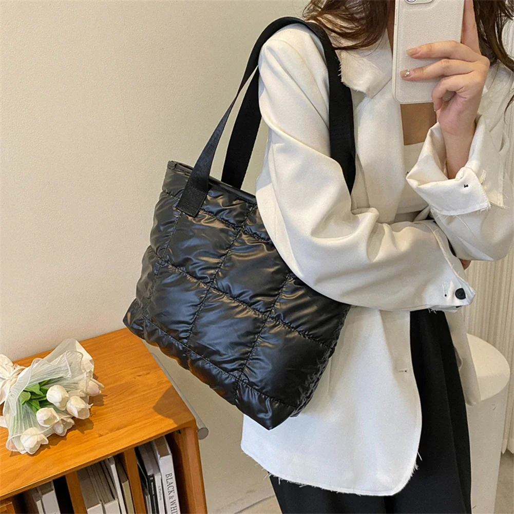 Fashion Tote Handbags for Women Black Large Capacity Soft Rhombus Bags Vinatge Quilted Shoulder Bag Purse for Travel Shopping