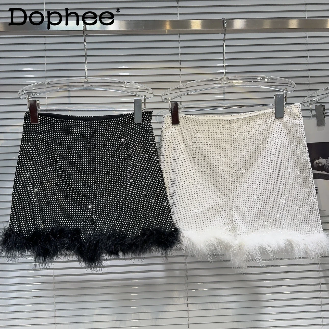 Women Shorts 2024 Autumn New Sexy Girl Faux Fur Edge Splicing Rhinestone Hot Diamond Heavy Industry Three-point Shorts Female