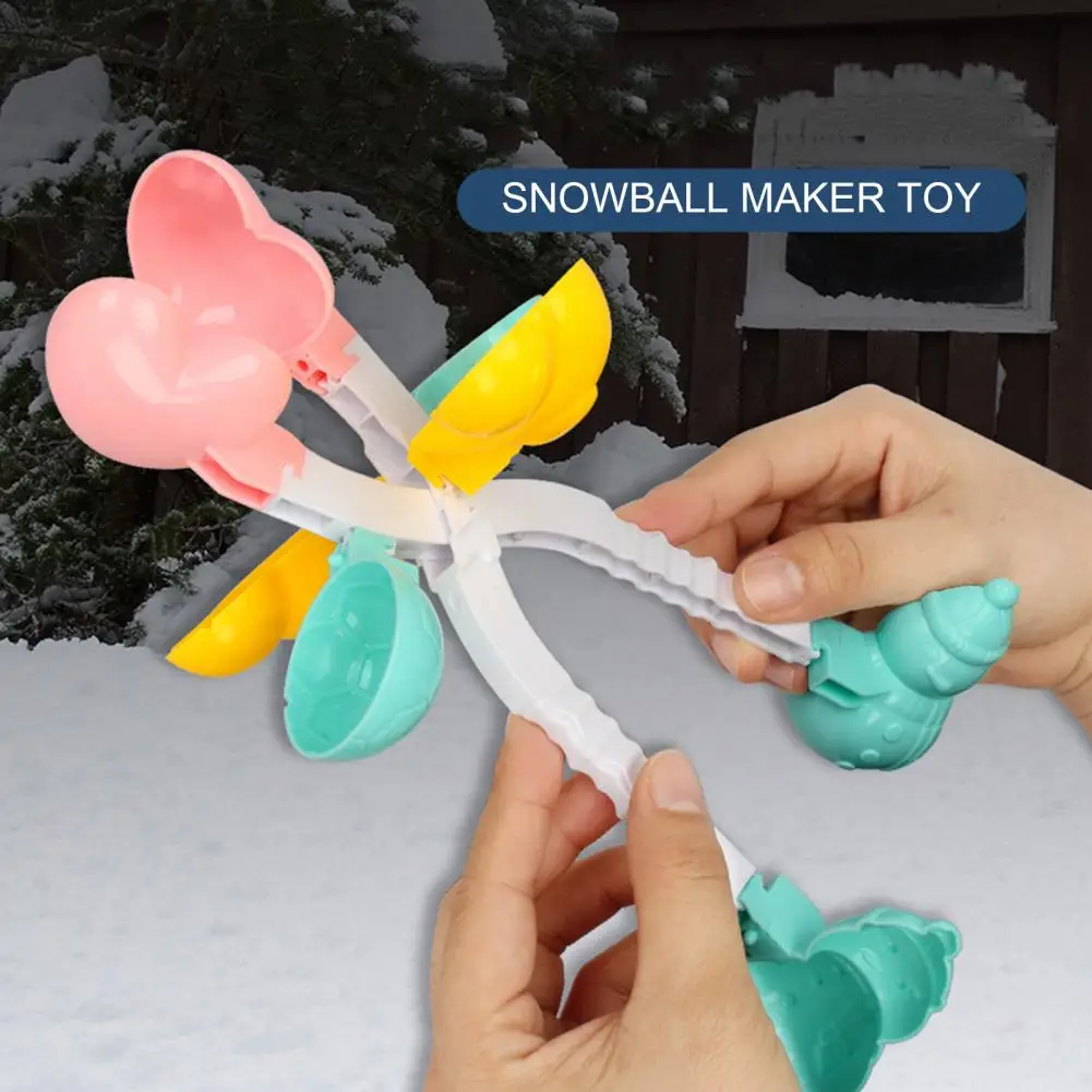2025 Creatore di palle di neve Giocattolo staccabile Cuore d'amore Pupazzo di neve Forma di calcio Gioco di combattimento sulla neve all'aperto Clip per creare palle di neve per bambini