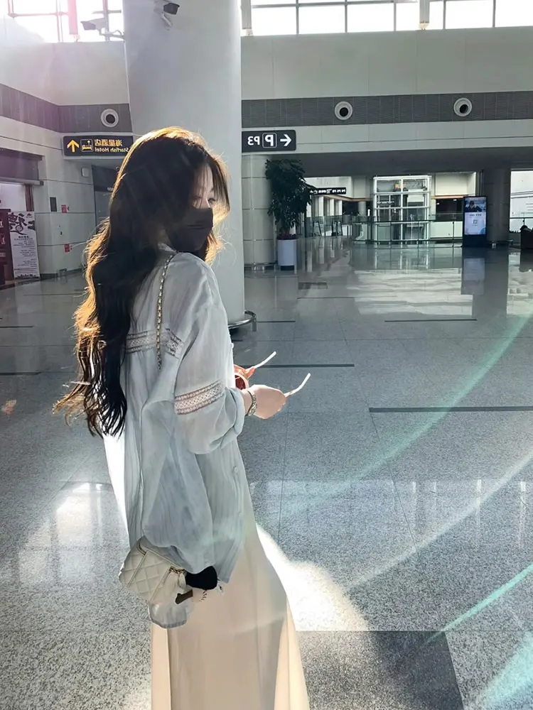 أزرق فاتح طويل Sve للنساء irt تفريغ الدانتيل للحماية من الشمس الصيف Fre Sle الربط تصميم نسيج البوليستر الرقيق