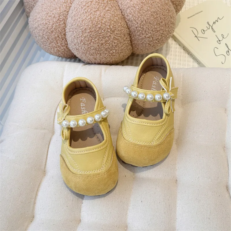 Little Girls Leather Shoes Soft Kids Mary Janes with Beading Bowknot Chic Princess Sweet Simple Children Flats White for Wedding