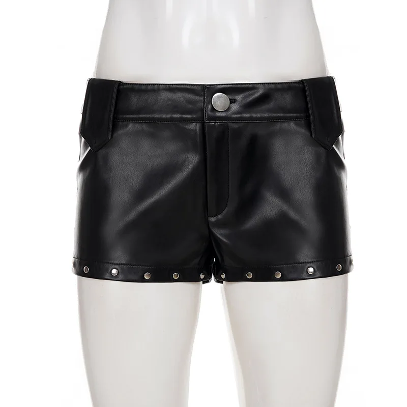 กางเกงขาสั้นหนังเทียมสไตล์พังก์ไบค์เกอร์ ประดับหมุด ตกแต่งกระดุม ทรงสลิมเอวต่ำ สไตล์แฟชั่น Y2K สตรีทแวร์