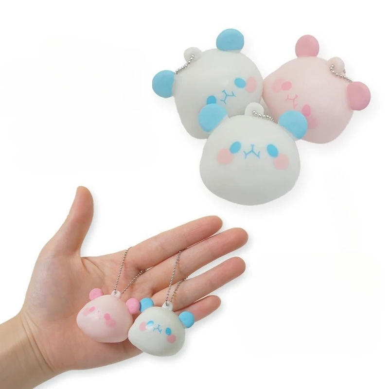 Jouets à presser Panda créatifs et nouveautés, jouet anti-Stress en caoutchouc souple, mignon sac de dessin animé pendentif porte-clés cadeau pour femmes 1 pièces
