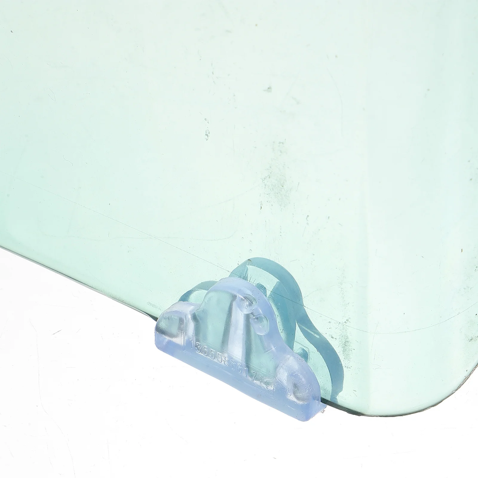 

1Pcs Low Foot Bench for Children Heavy-Duty Transparent Step Stool High Stability Non-Slip Bathing Stool Multi-Function Use