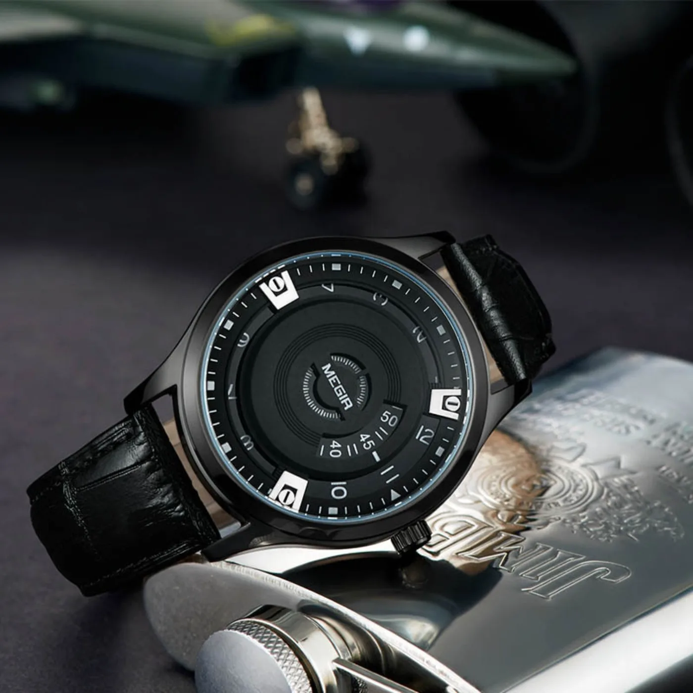 MEGIR Men Watches Luxury Leather Strap Sport Military Watch Male Clock Waterproof Casual Quartz Wristwatch Reloj Hombre 1067 - view 3