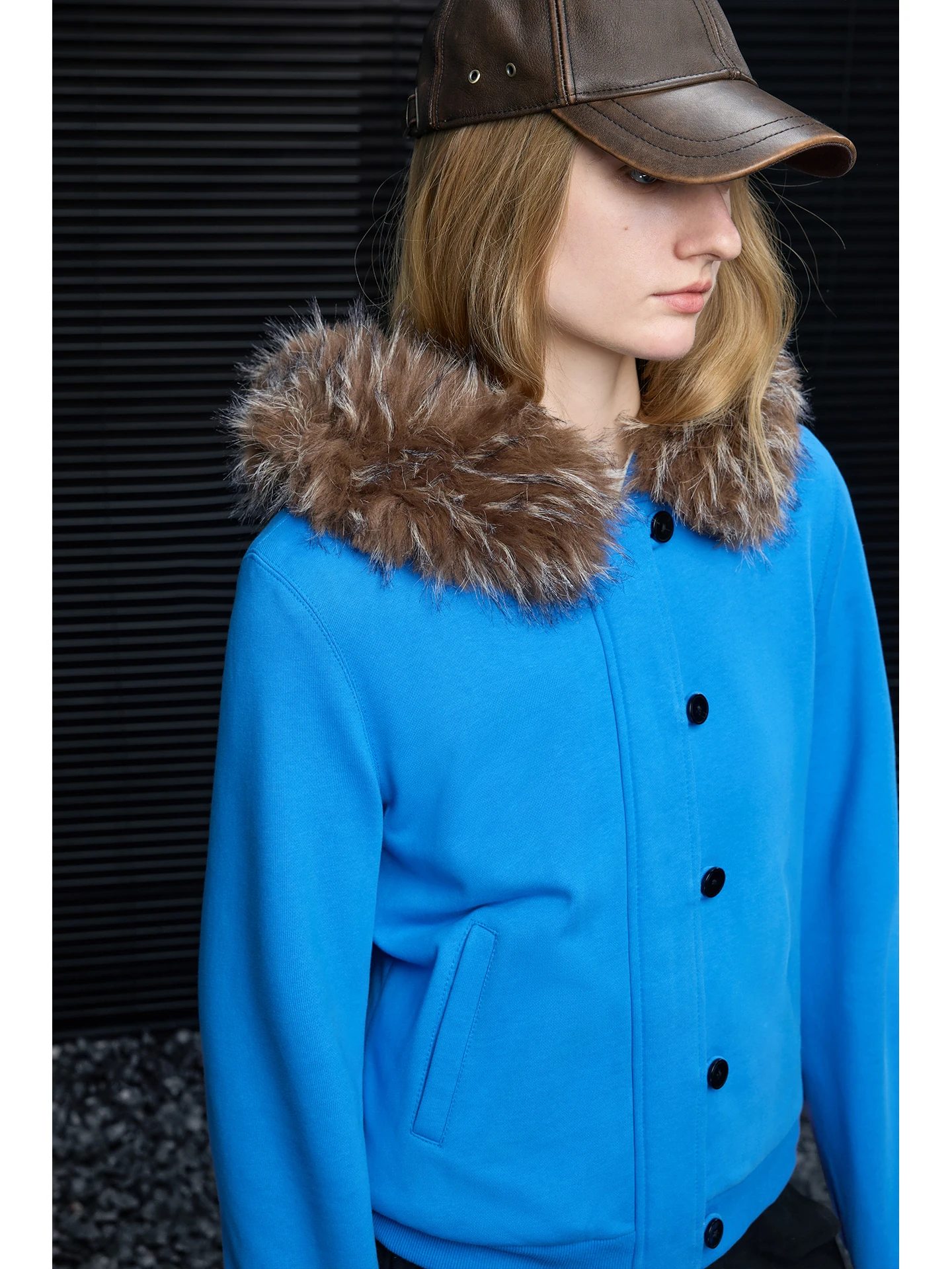 

Женская флисовая куртка с капюшоном, хлопковая толстовка-пальто, зимняя новинка, модный уличный стиль, однотонная, на молнии, с длинным рукавом