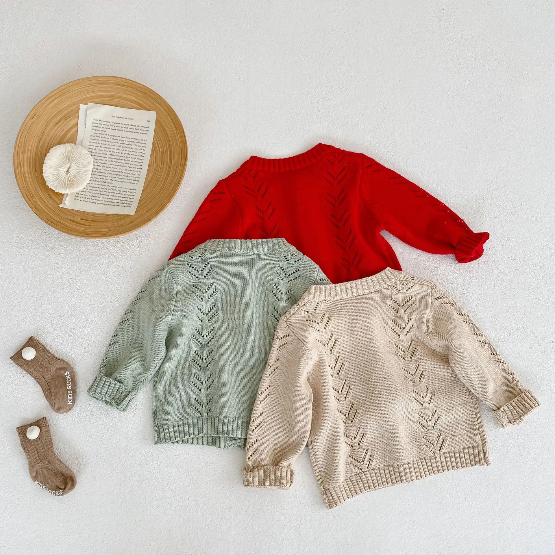 Instagram Spring and Autumn Wear 0-3 Year Old Baby Sweater New Fashion Item Solid Color Sweater Versatile Cardigan Hollow Knitte