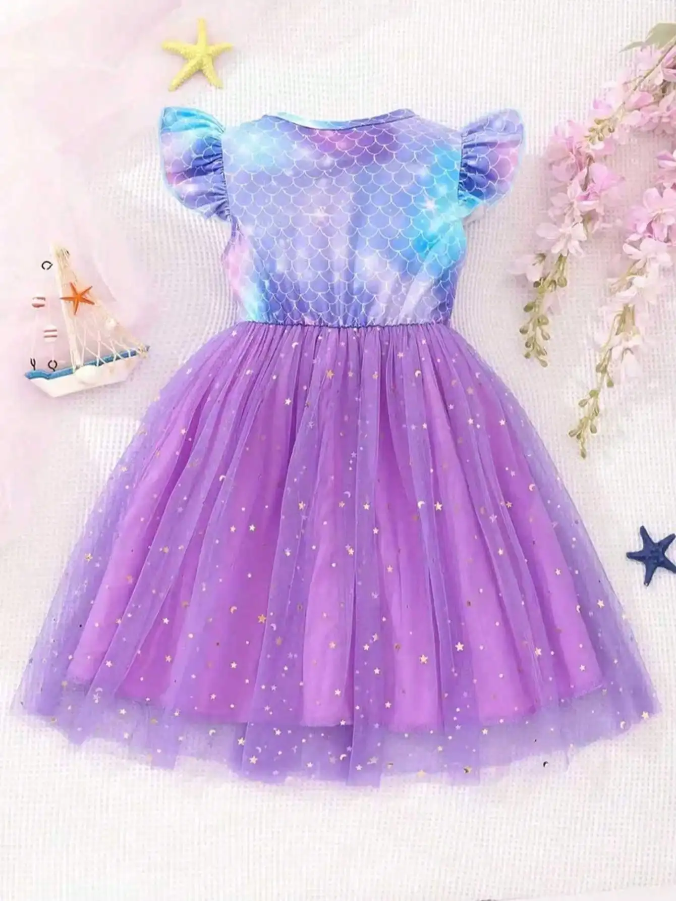 Bezauberndes Mädchen-Sommerkleid - Lila Lotusblatt-Manschette, Meerjungfrauen-Schuppen-Print und Pailletten-Dekoration, Polyester-Netzrock – Detail 3