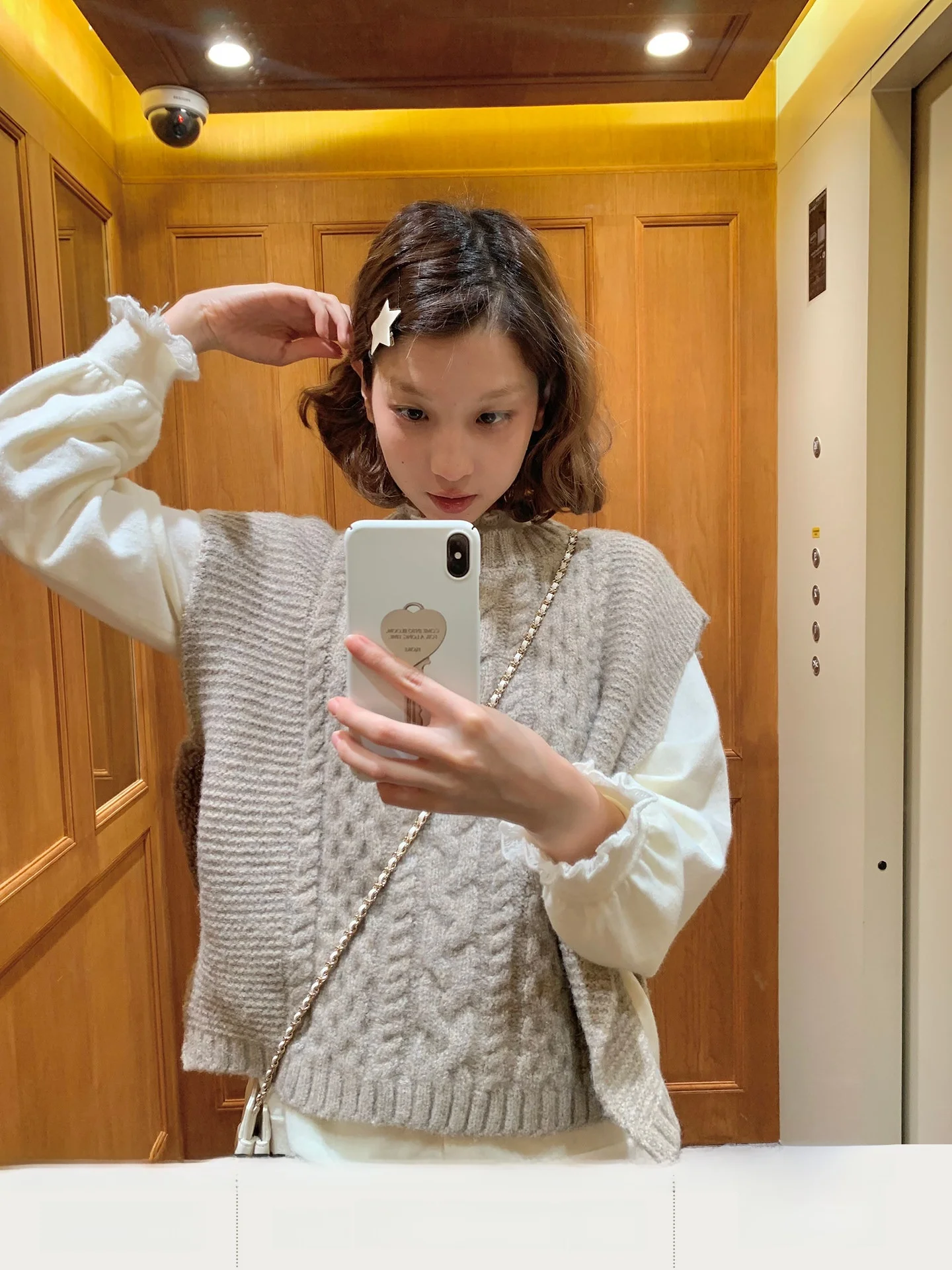 

Kernel Cosmos Lazy Sle Knitted Wool Vest Side Splice Lamb Fur Split Layering Tank Top Women's Loose Fit round Ne ort Sl...