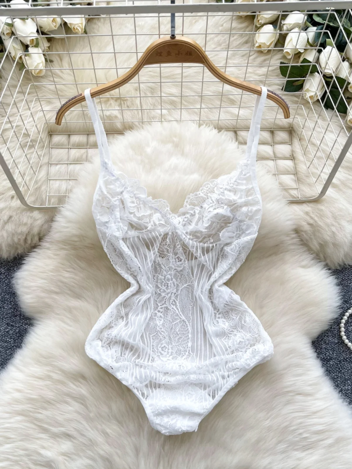 

Sexy Strap Bodysuit Women's Thin Lace Trim Fit Slimming Inner Wear Base Top High Waist Commute Style Short Pants Straight Cut