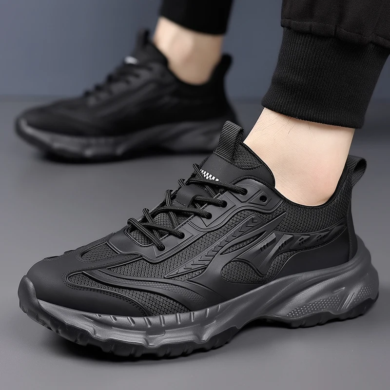 

Summer breathable mesh men's shoes 2025 new style running shoes with soft soles and fashionable casual shoes