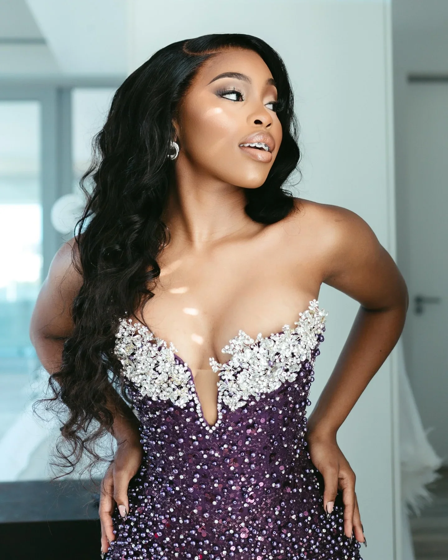 럭셔리 아소에비 퍼플 머메이드 레이스 크리스탈 비즈 블랙 걸 생일 이브닝 드레스 섹시 브이넥 포멀 이벤트 볼 드레스 맞춤 제작