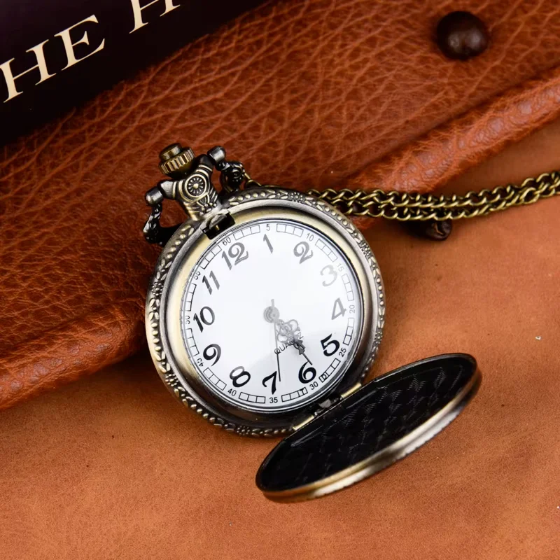 Large Bronze Earth and Eagle Pocket Watch Red glue Eagle Pocket Watch Necklace Pendant Watch Quartz watch