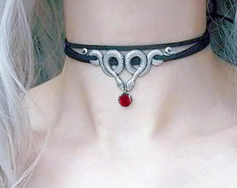2025 Vintage Snake Pendant Necklace For Men Women Fashion Gothic Jewelry Bizarre Religious Miko Double Chain Choker One Piece