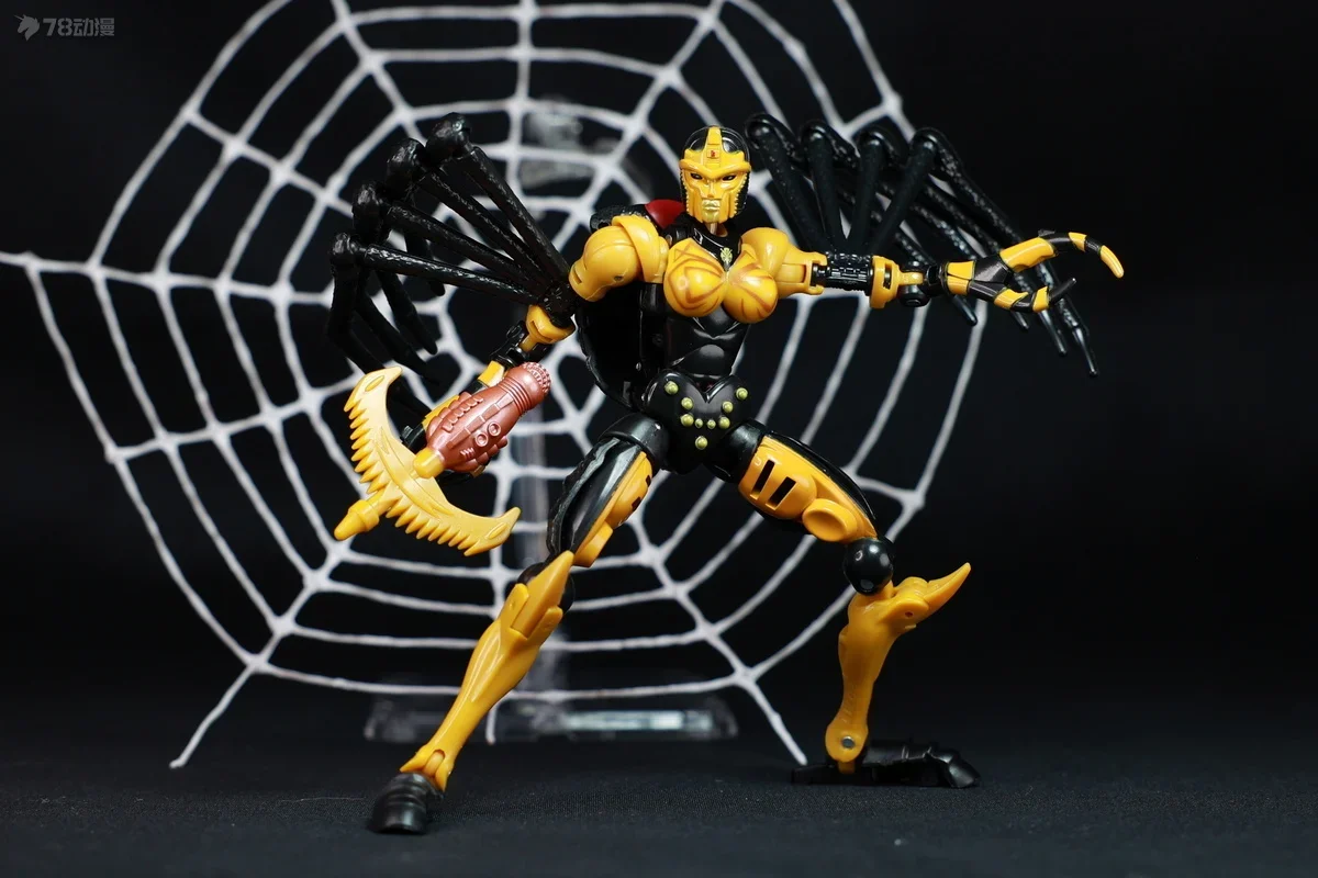 Takara Tomy-Transformers Kingdom WFC-K5 Blackarachnia Generations War for Cybertron Action Figure Collection Toy Model, Em estoque