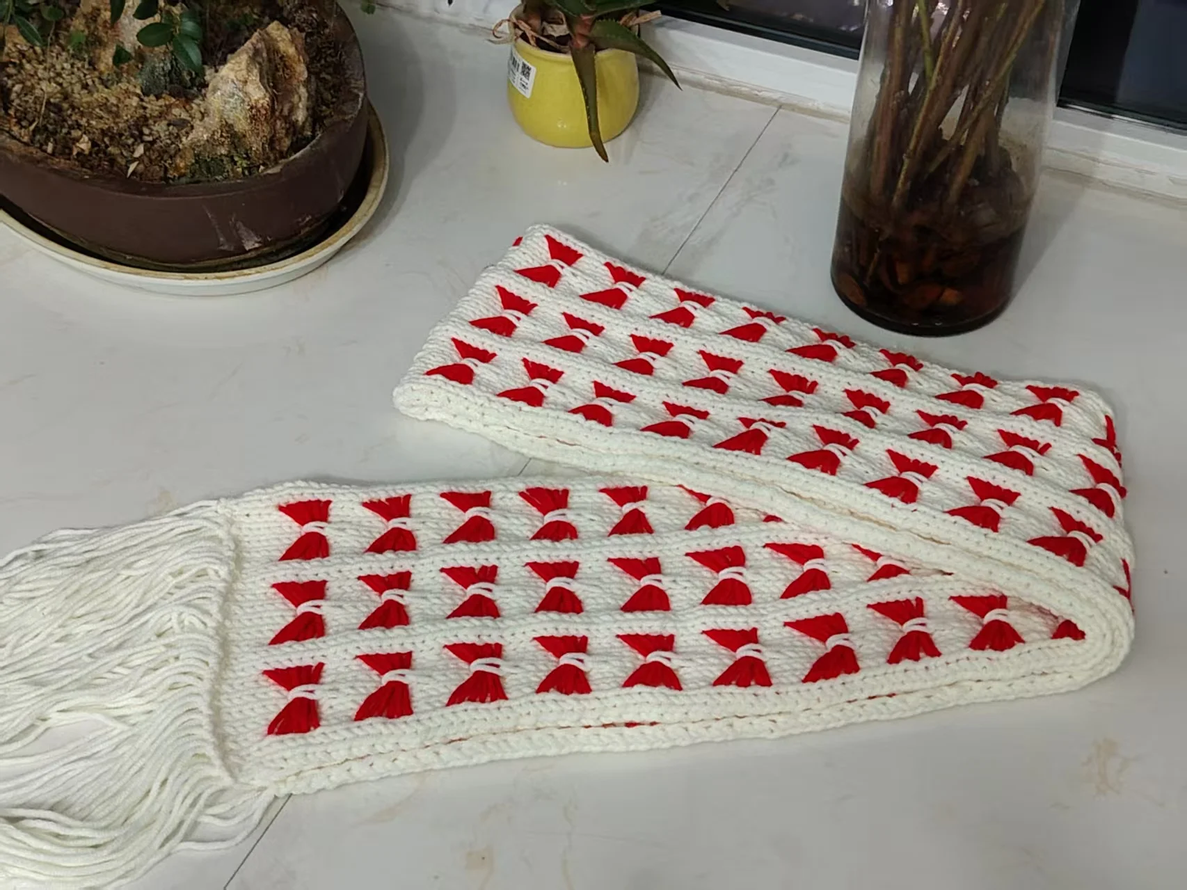 Echarpe-chaude-tricotee-a-la-main-avec-motif-de-nœuds-en-laine-cadeau-pour-un-ami-kit-de-crochet-diy-accessoire-tendance