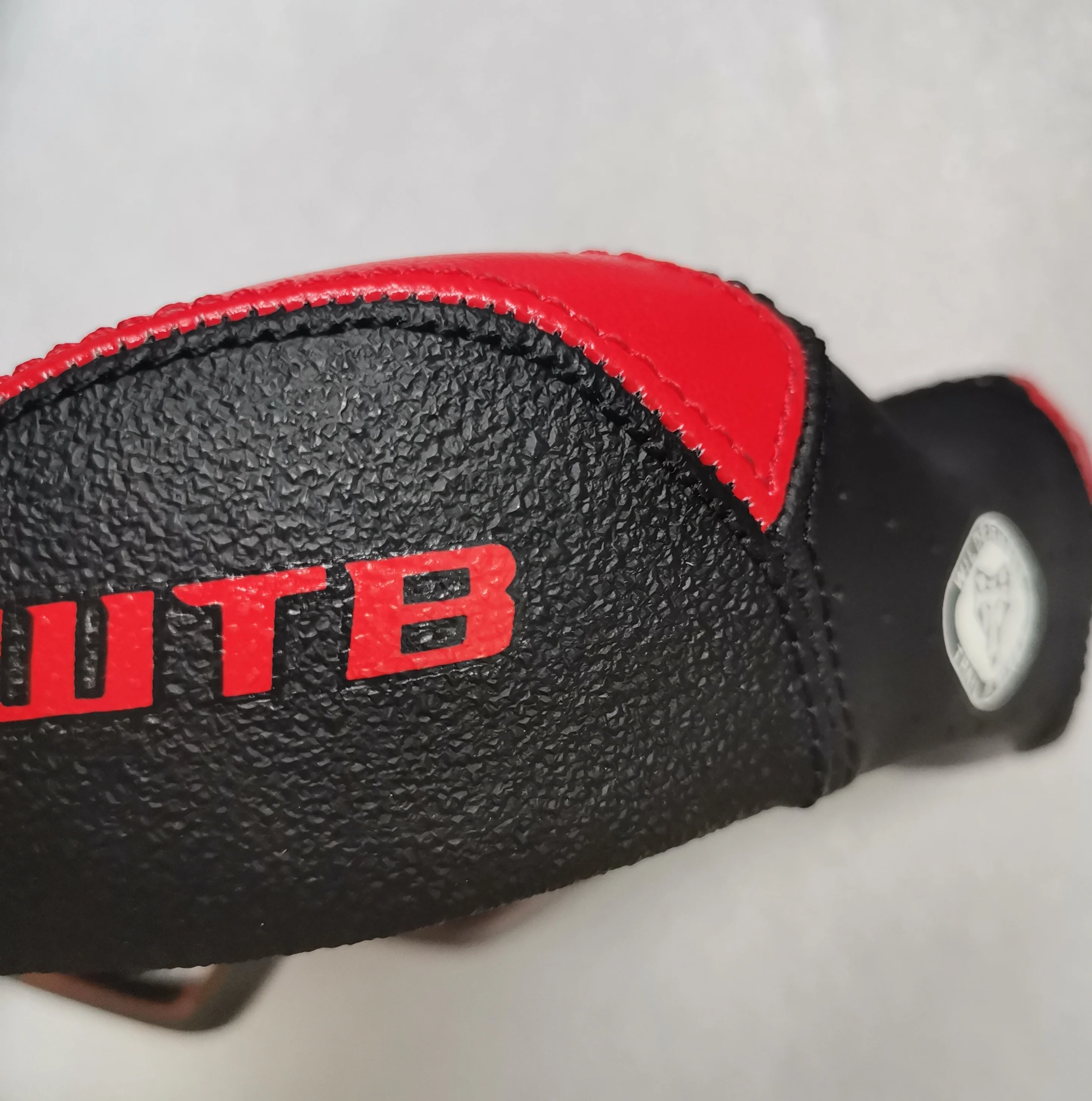 WTB PURE V SADDLE SEAT MTB CITY TOURING BIKE RED BLACK 278X146mm