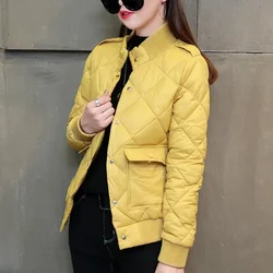 Cropped Check Women's Jacket Short Yellow Quilted Padded Female Coats Thick Padding Outdoor Clothing Novelties Aesthetic Luxury