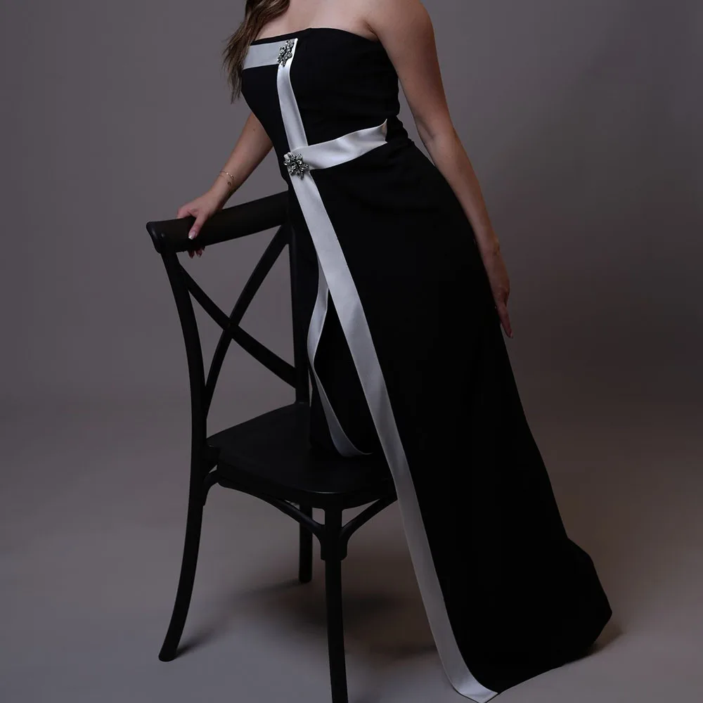

Customized Straight Evening Dresses Floor-Length Strapless Sleeveless Prom Gown Fashion Crystal Backless Simple Party Gown