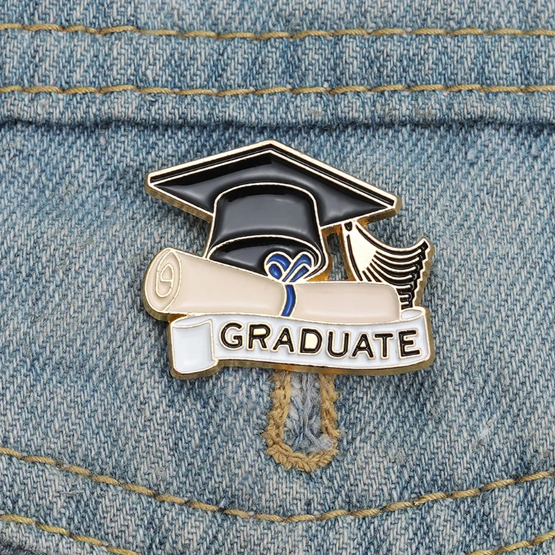 Graduation Enamel Pins Custom Students Bachelor Cap Brooches Lapel Badges Best Wishes Jewelry Gift for Kids Friends