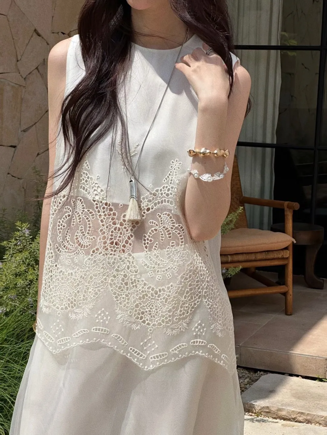 100% Silk Women Lace Embroidery Vest 2026 New O-Neck Sleeveless Slightly Transparent Fashion Tank Top