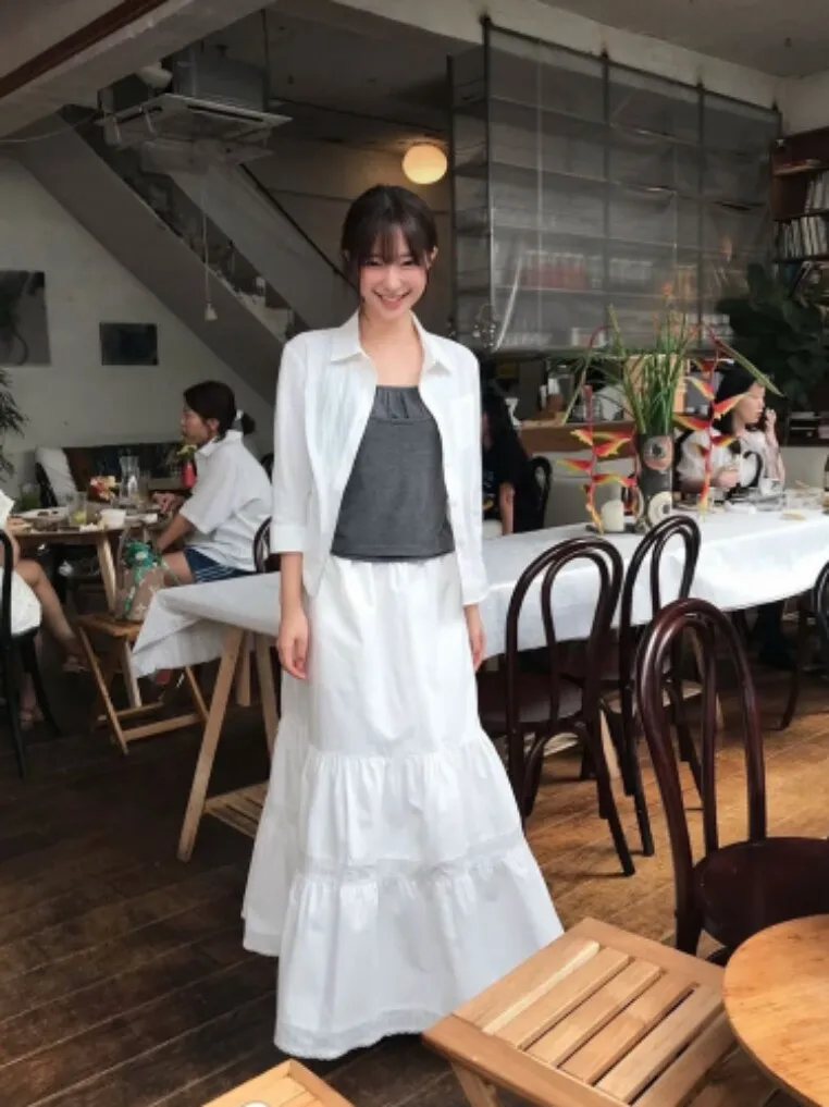 

Нежная юбка миди А-силуэта с кружевными вставками и эластичной талией, в стиле принцессы, для повседневной носки, из смесового хлопка, для женщин 20-х лет